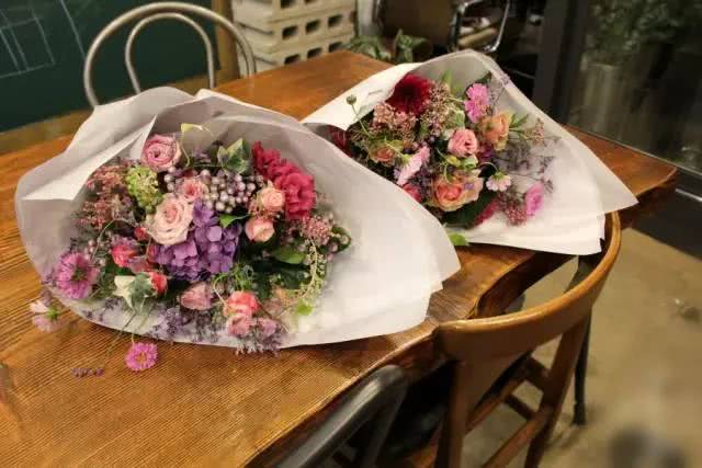 花束都做不好 你还怎么开花店