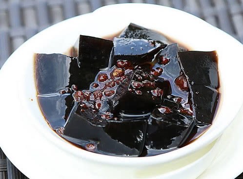 盘点最难以下咽的四种零食：第二个是客家传统名吃 最后一个味道和翔一样